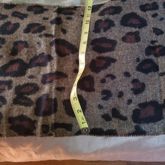 Scotland Cashmere Scarf (NWOT) - Picture 3 of 4